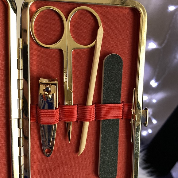 ❤️ Yves Saint Laurent YSL Grooming Kit ❤️ - Picture 4 of 7